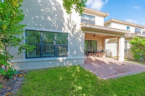 8870 NW 37th Drive Coral Springs FL 33065