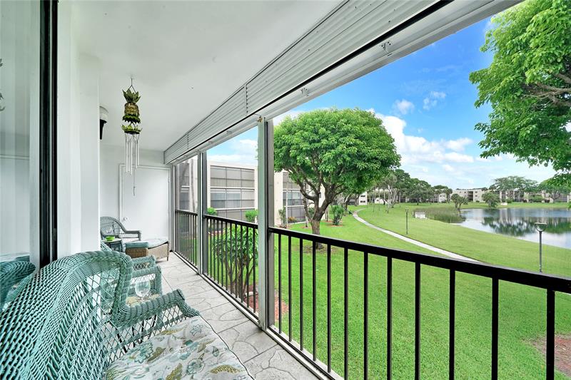 5250 Las Verdes Circle Delray Beach FL 33484