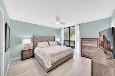 5250 Las Verdes Circle Delray Beach FL 33484