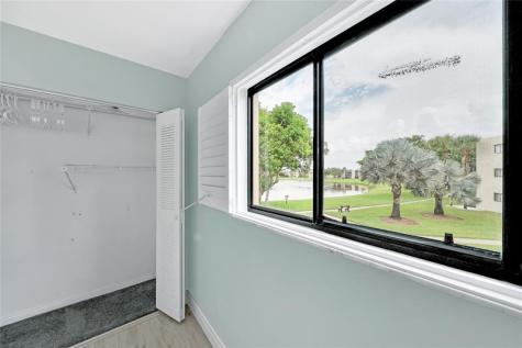5250 Las Verdes Circle Delray Beach FL 33484