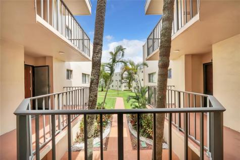 5250 Las Verdes Circle Delray Beach FL 33484