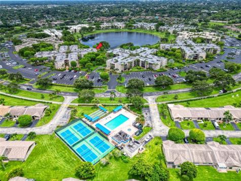 5250 Las Verdes Circle Delray Beach FL 33484