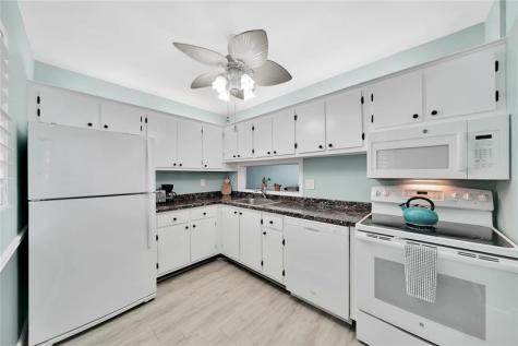 5250 Las Verdes Circle Delray Beach FL 33484