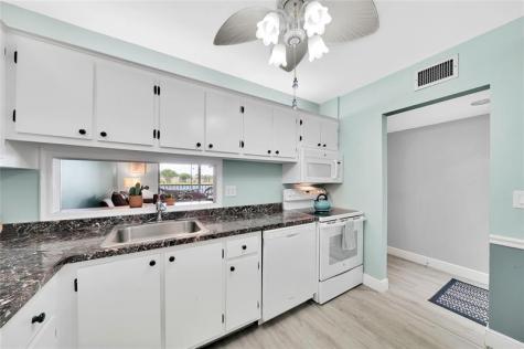 5250 Las Verdes Circle Delray Beach FL 33484