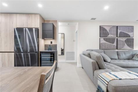 425 NE 25th Street Wilton Manors FL 33305