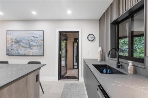 425 NE 25th Street Wilton Manors FL 33305