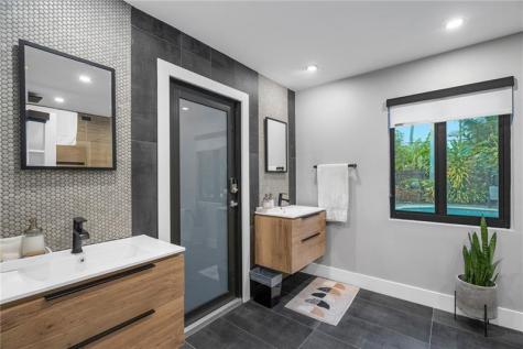 425 NE 25th Street Wilton Manors FL 33305