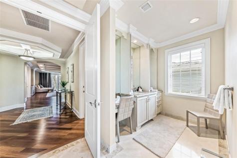 7 Pelican Drive Fort Lauderdale FL 33301