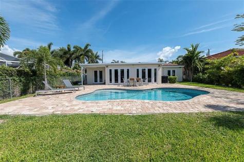 1162 Hayes Street Hollywood FL 33019