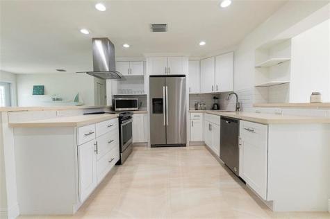1162 Hayes Street Hollywood FL 33019