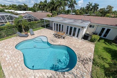 1162 Hayes Street Hollywood FL 33019