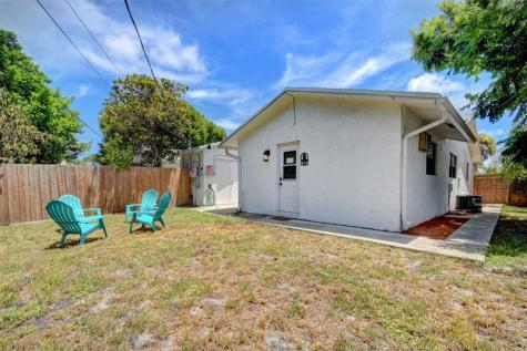 103 SW 10th Avenue Boynton Beach FL 33435