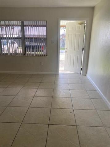 6032 Pierce Street Hollywood FL 33024