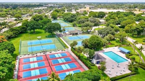 1902 Bermuda Circle Coconut Creek FL 33066