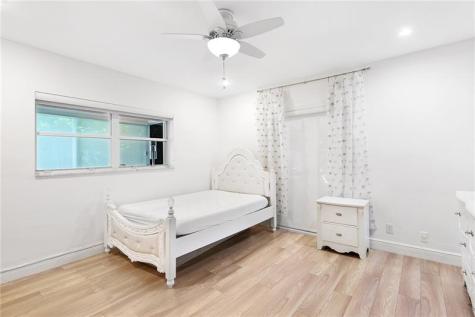 2801 NE 59th Street Fort Lauderdale FL 33308