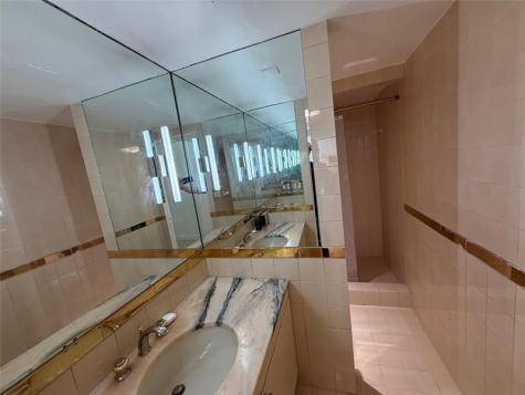 19707 Turnberry Way Miami FL 33180