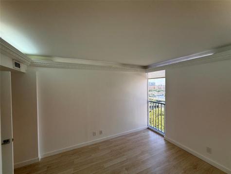 19707 Turnberry Way Miami FL 33180