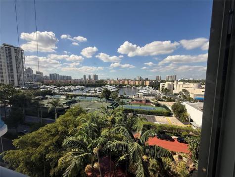 19707 Turnberry Way Miami FL 33180