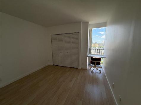 19707 Turnberry Way Miami FL 33180