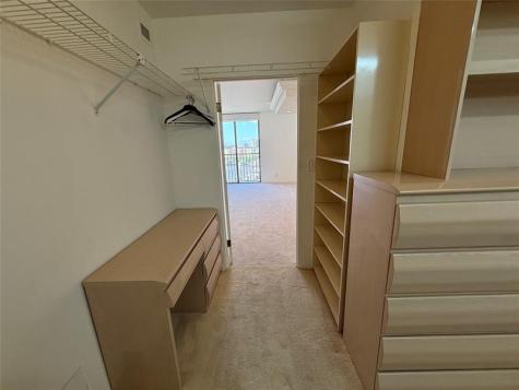 19707 Turnberry Way Miami FL 33180