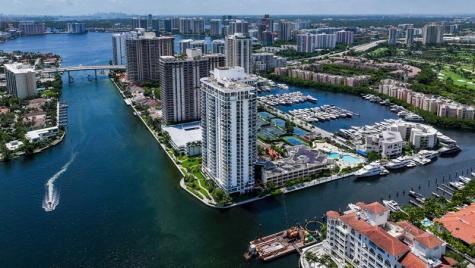 19707 Turnberry Way Miami FL 33180