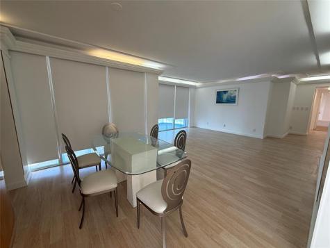 19707 Turnberry Way Miami FL 33180