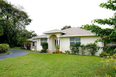 821 SW 13th Court Pompano Beach FL 33060
