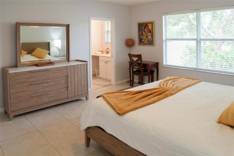 821 SW 13th Court Pompano Beach FL 33060