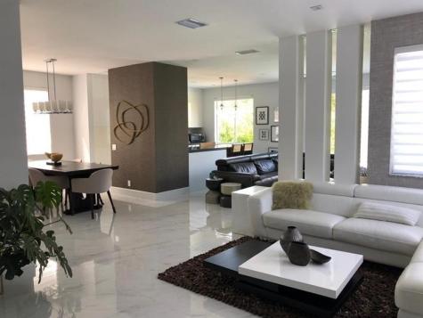 4360 Dogwood Circle Weston FL 33331