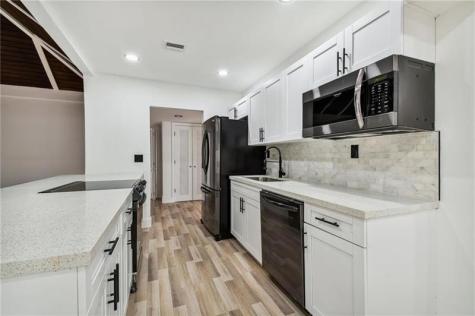 5704 S Travelers Palm, Lane Tamarac FL 33319