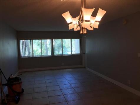 120 Lakeview Drive Weston FL 33326