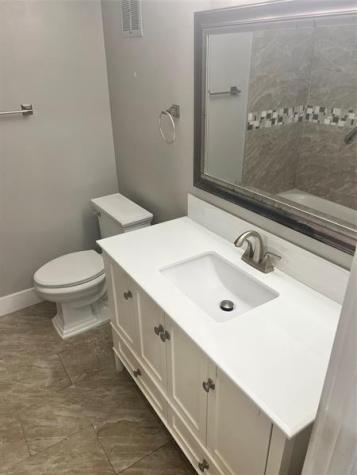 120 Lakeview Drive Weston FL 33326