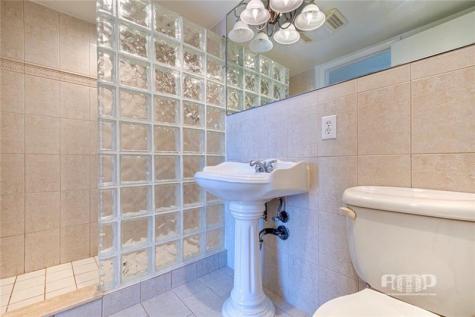 3100 NE 48th Street Fort Lauderdale FL 33308