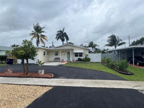 837 NW 9th Avenue Dania Beach FL 33004