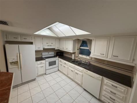 837 NW 9th Avenue Dania Beach FL 33004