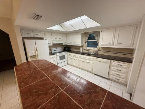 837 NW 9th Avenue Dania Beach FL 33004