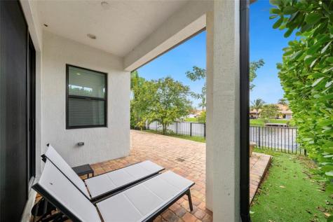 11843 SW 13th Court Pembroke Pines FL 33025