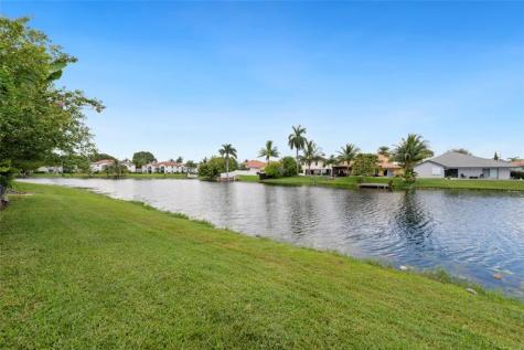 11843 SW 13th Court Pembroke Pines FL 33025