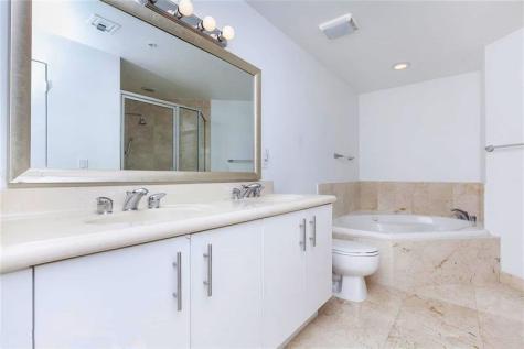 7900 Harbor Island Drive North Bay Village FL 33141