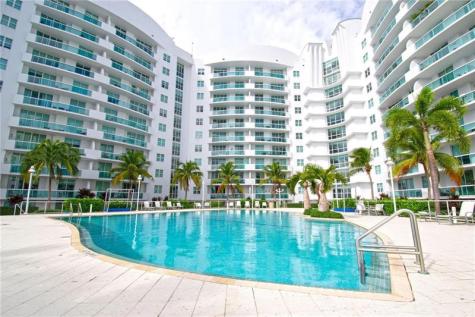 7900 Harbor Island Drive North Bay Village FL 33141