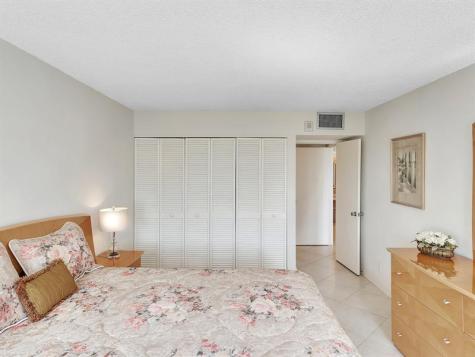 1150 Hillsboro Mile Hillsboro Beach FL 33062