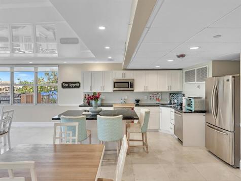 1150 Hillsboro Mile Hillsboro Beach FL 33062