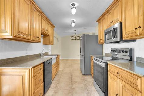 709 SW Dorchester Street Port St Lucie FL 34983
