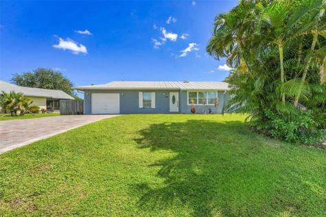 709 SW Dorchester Street Port St Lucie FL 34983