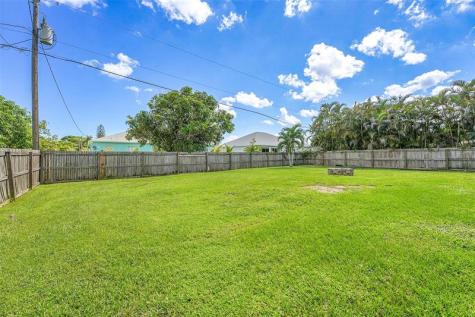 709 SW Dorchester Street Port St Lucie FL 34983