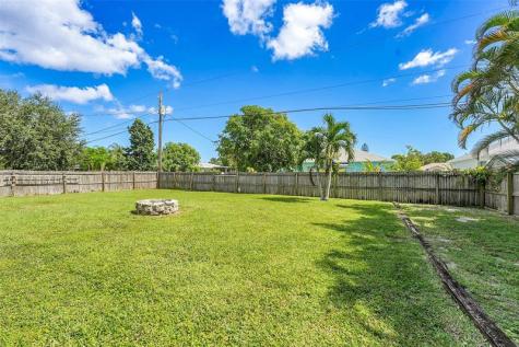 709 SW Dorchester Street Port St Lucie FL 34983