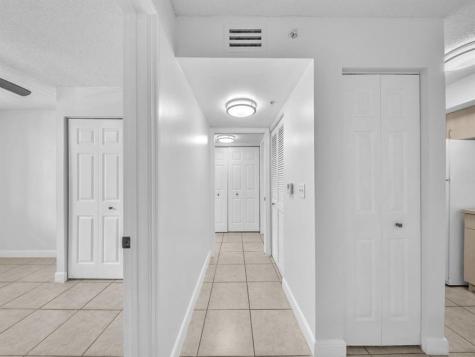 11165 SW 6th Street Pembroke Pines FL 33025