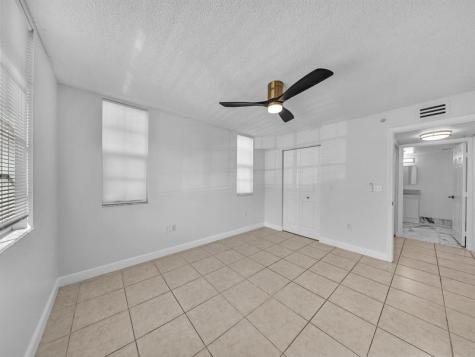 11165 SW 6th Street Pembroke Pines FL 33025