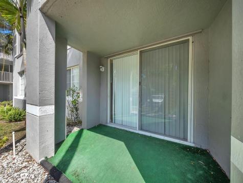 11165 SW 6th Street Pembroke Pines FL 33025