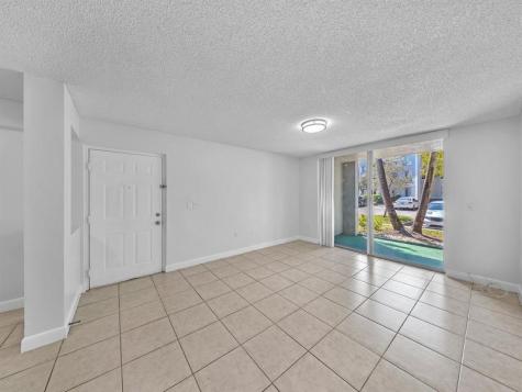 11165 SW 6th Street Pembroke Pines FL 33025